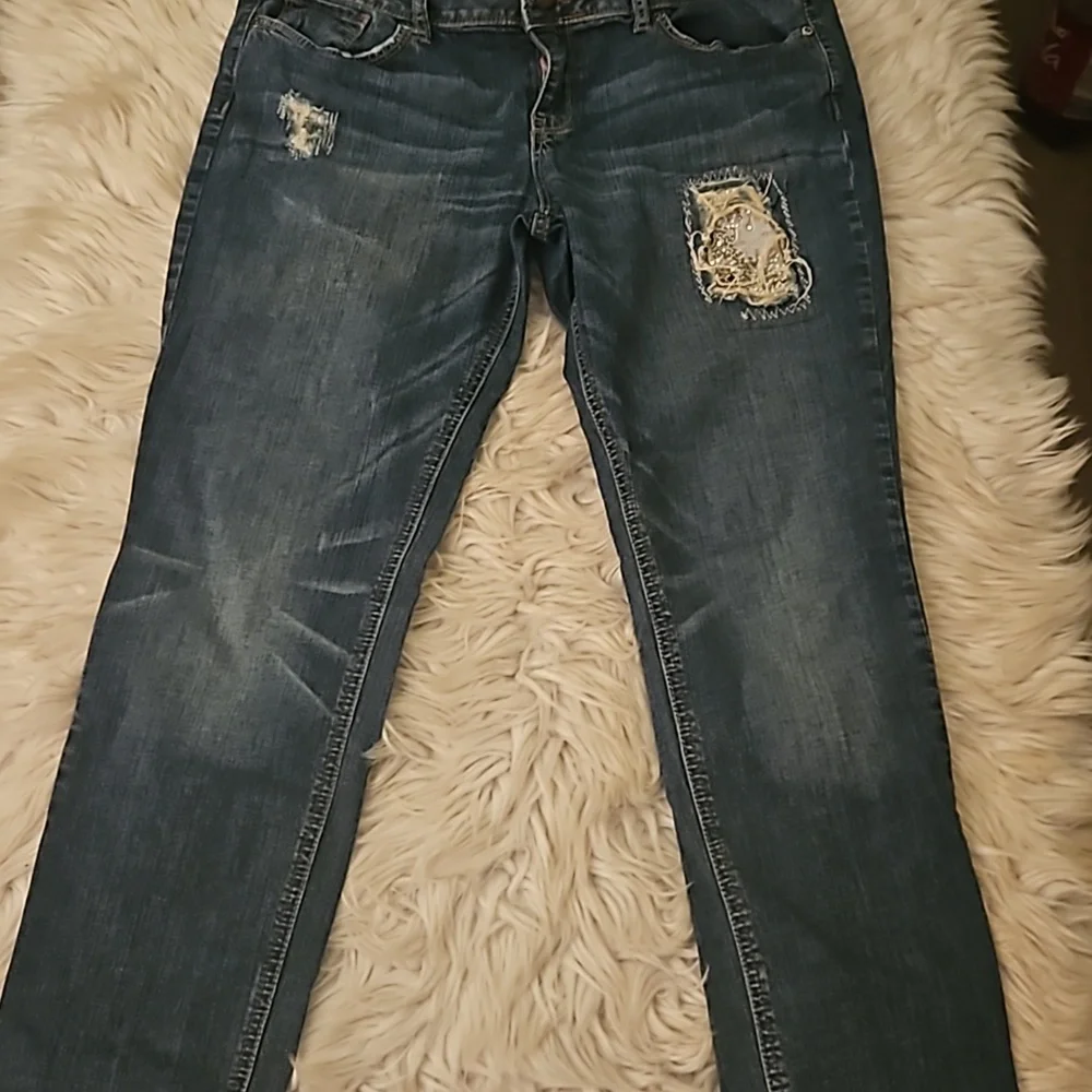 Candie’s Y2K Distressed Rhinestone Jeans Size 13 Juniors